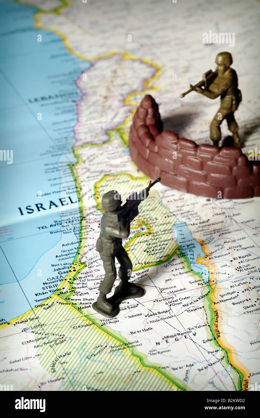 Toy Soldiers sulla mappa del Medio oriente e Israele face off Foto Stock