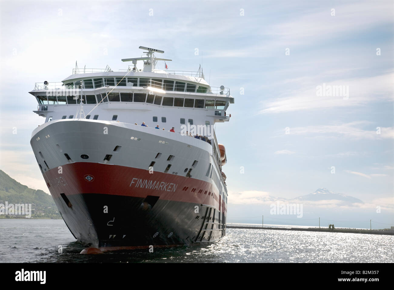 L'hurtigrute docking a Tromso Foto Stock