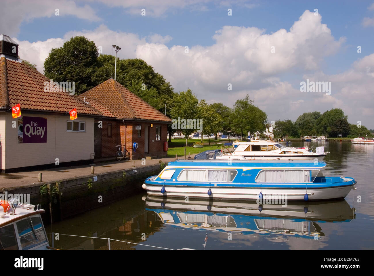 Il posto barca presso la banchina a Beccles,Suffolk, Regno Unito Foto Stock