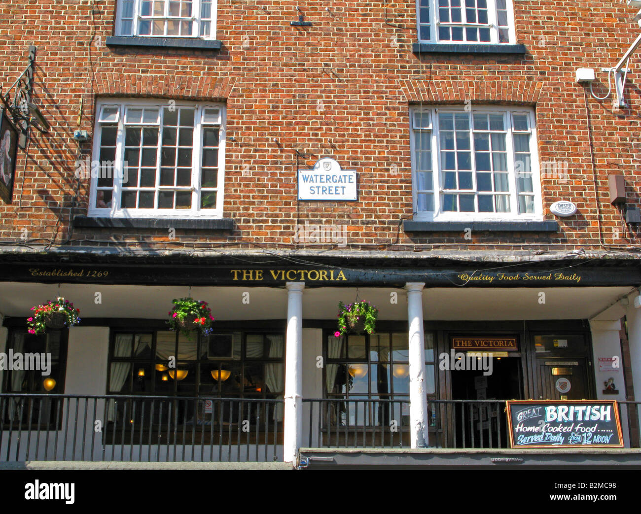 Vecchio Pub Inglese Chester City righe England Regno Unito Regno Unito Foto Stock