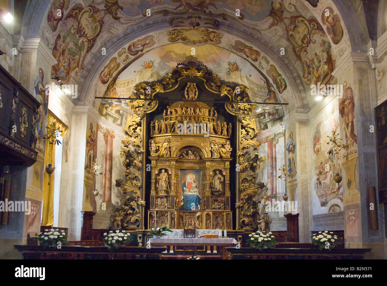Assunta santuario: navata, Morbegno, Italia Foto Stock