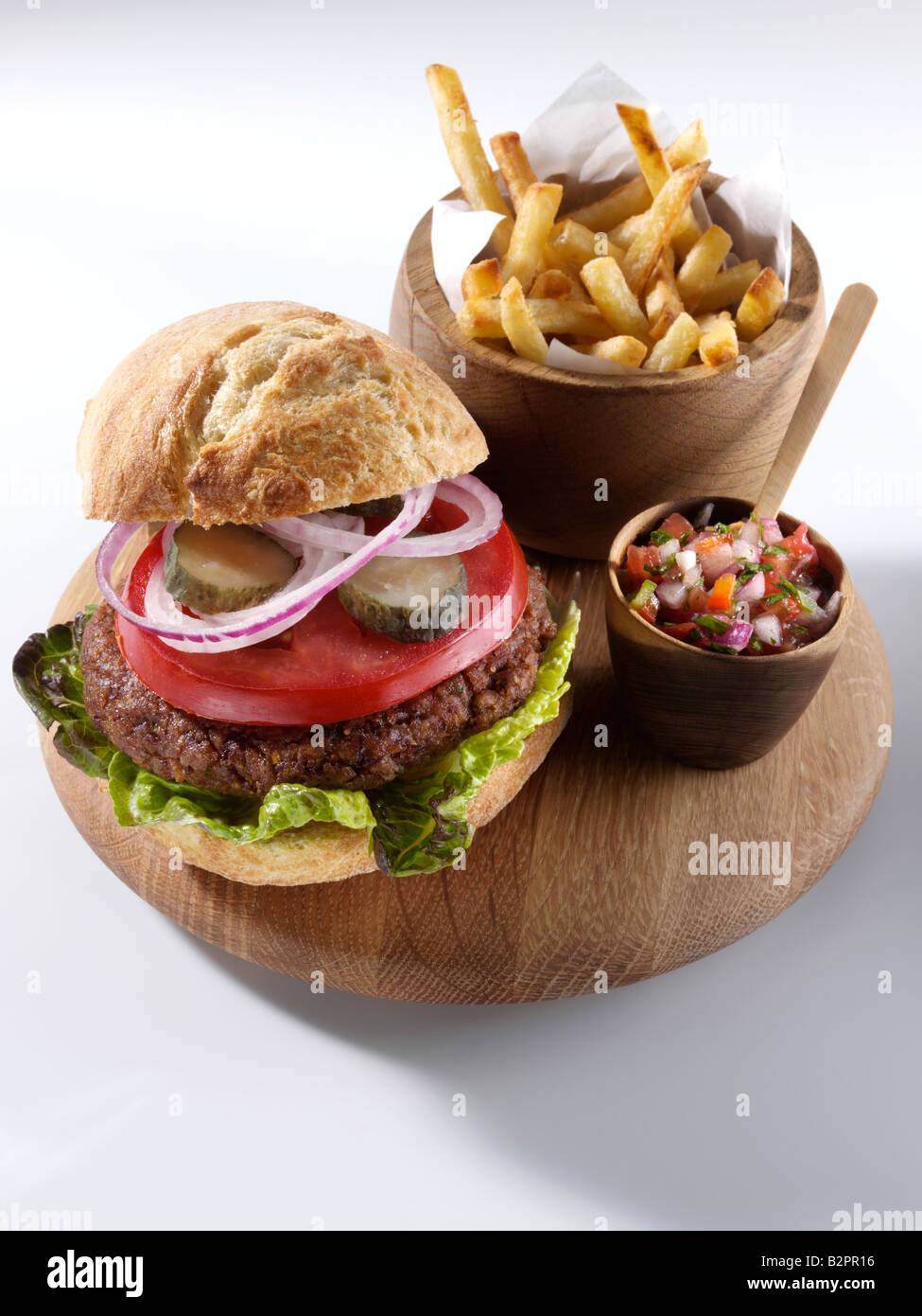 Hamburger Vegetariano assaporare e chips cibo editoriale Foto Stock