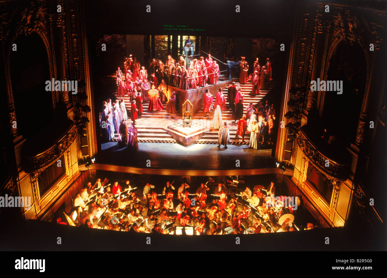 Orchestra con artisti di scena a Stockholm Royal Opera House Foto Stock