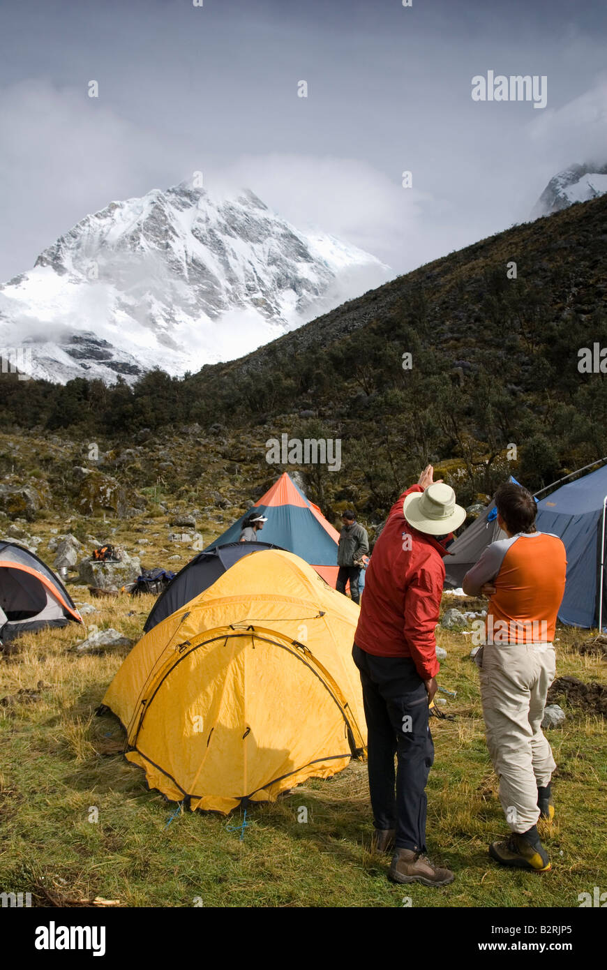 Huascarán da Chopicalqui Base Camp Foto Stock