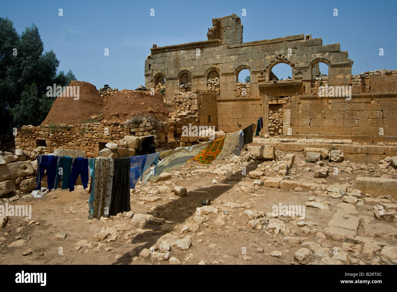 L'asciugatura di biancheria in epoca bizantina rovine Romane di Ruweiha città morta in Siria Foto Stock