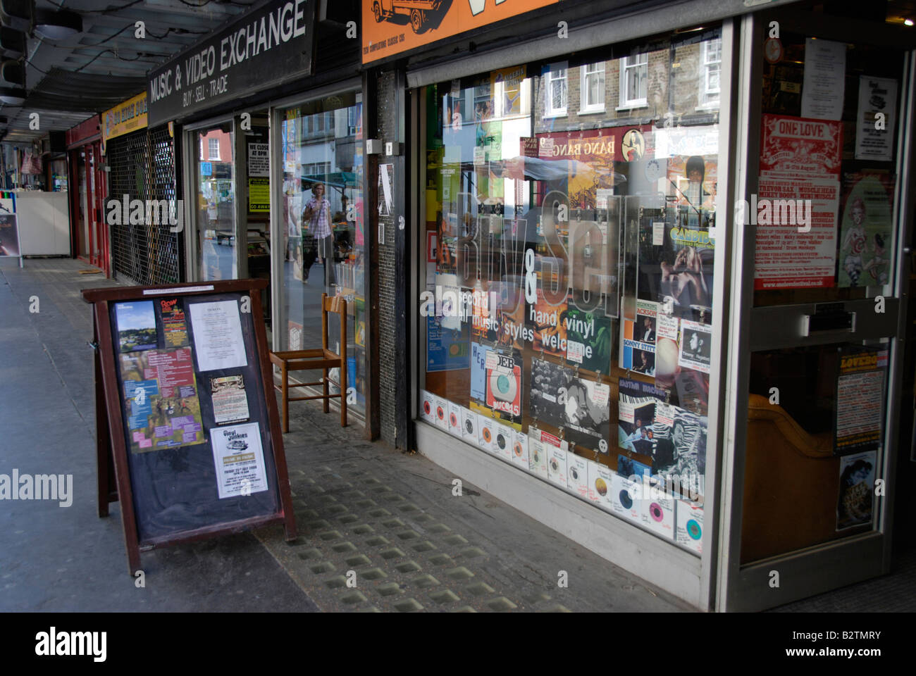 Registrare i negozi a Berwick Street Soho London Inghilterra England Foto Stock