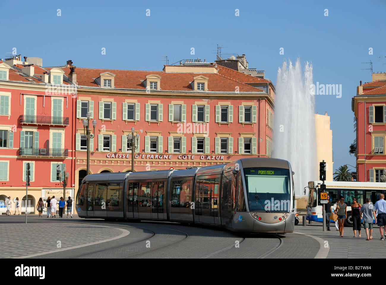 Tram a Place Masséna, Francia Foto Stock