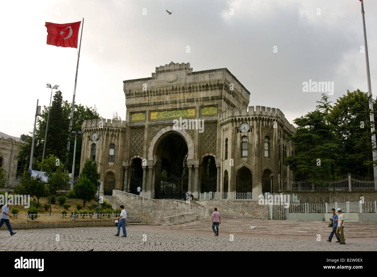 Università di Istanbul ingresso in Turchia, vista dalla Piazza Beyazıt. Foto Stock