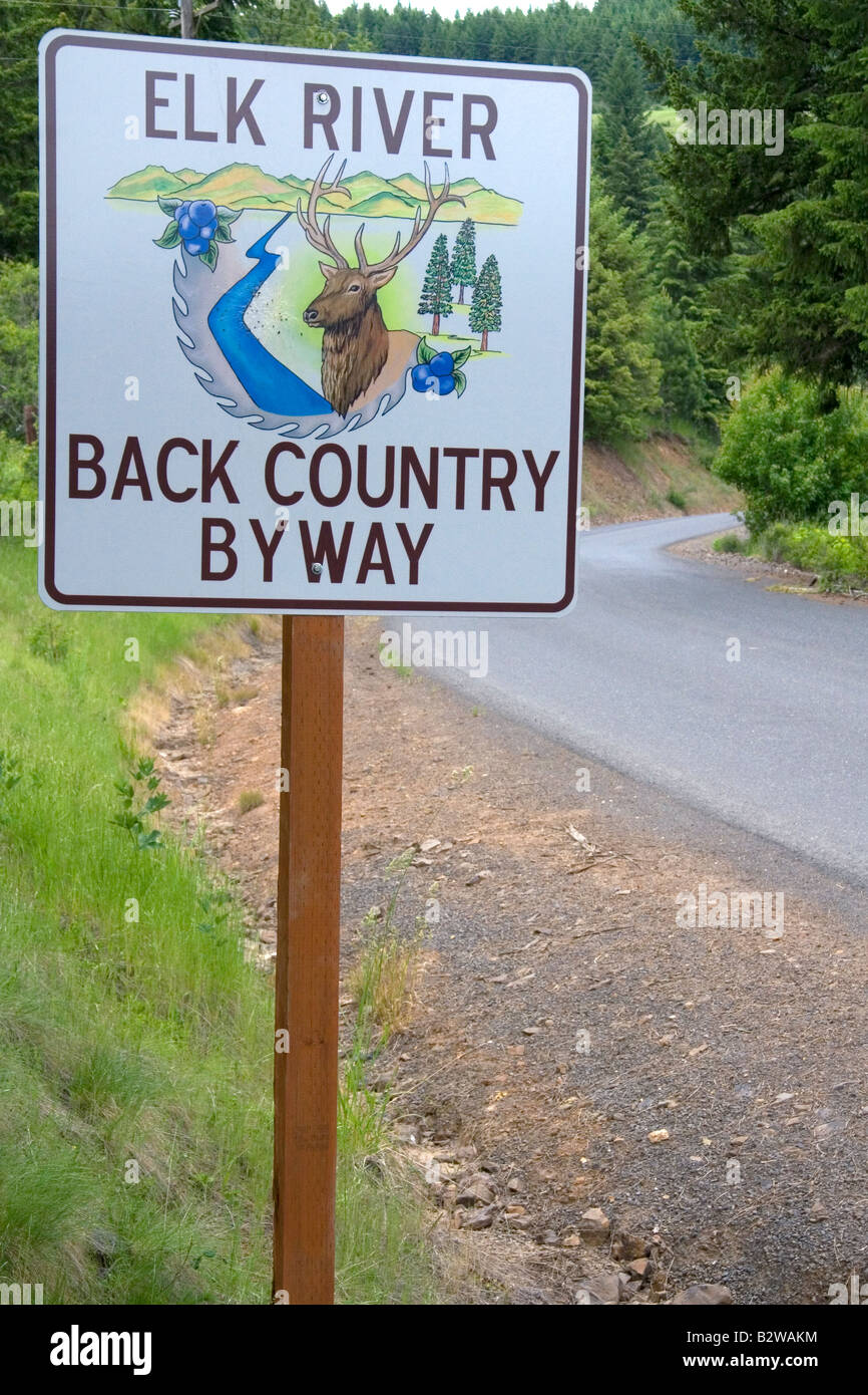 Cartello stradale contrassegnando la Elk River Backcountry Byway in Clearwater County Idaho Foto Stock