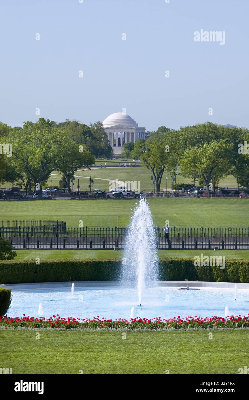 Fontana di acqua su South Lawn della White House, la Casa Bianca di Washington, DC Foto Stock