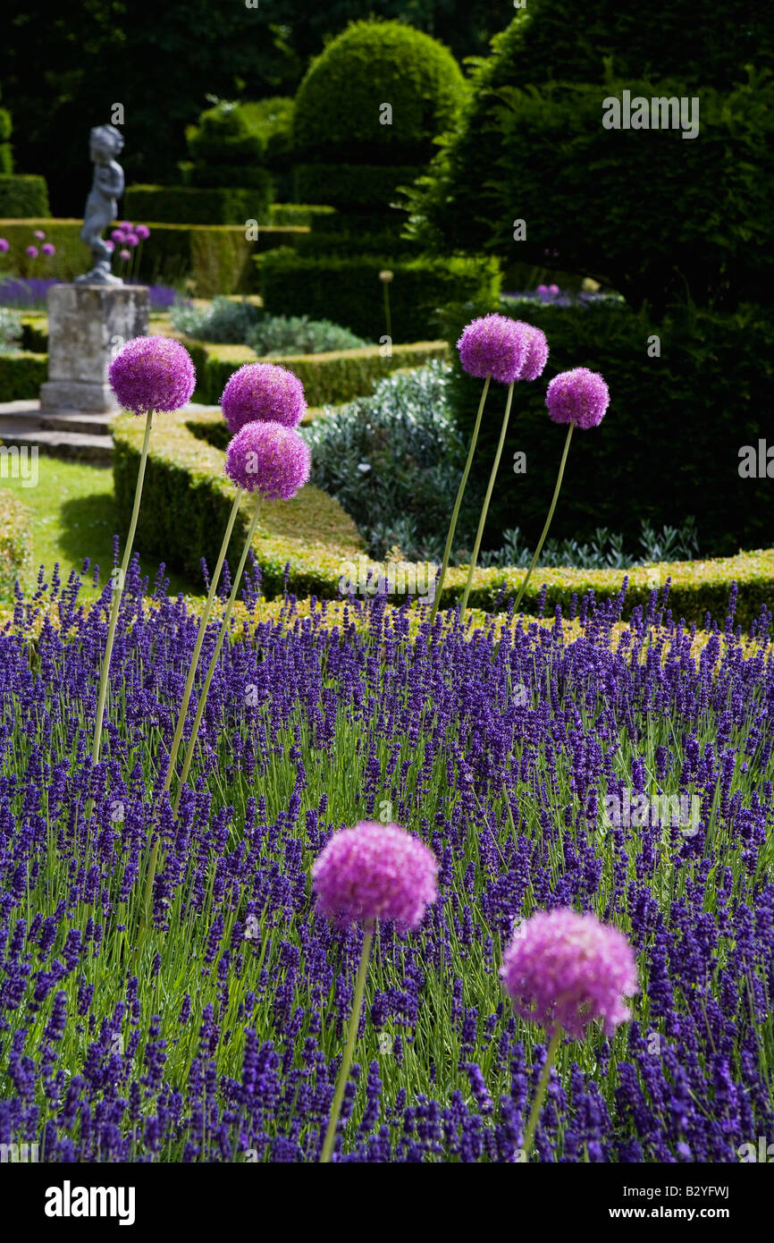Vista del giardino a Great Fosters Hotel Egham Surrey Foto Stock