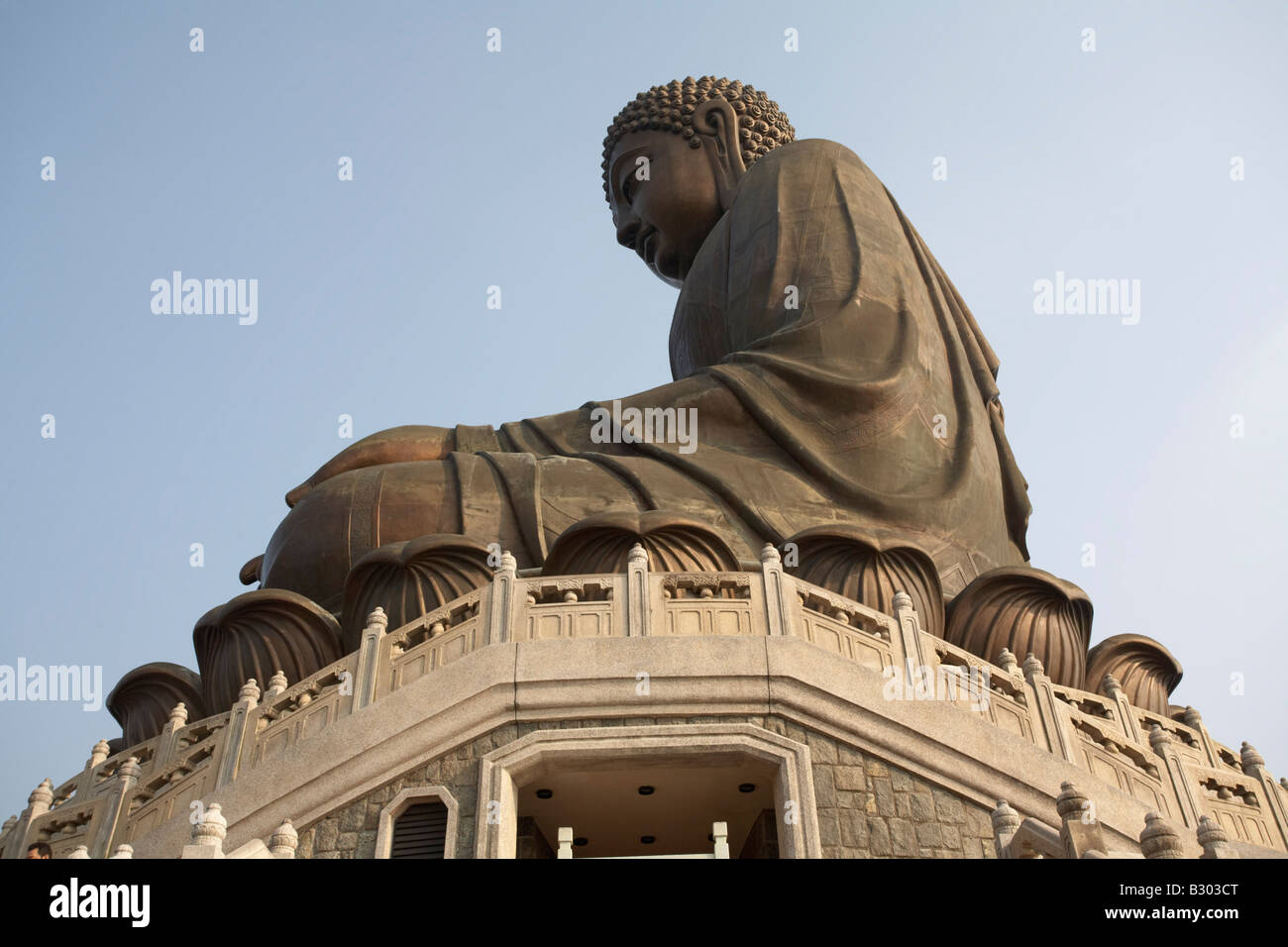 Statua del Buddha, il Monastero Po Lin, Isola di Lantau, Hong Kong, Cina Foto Stock