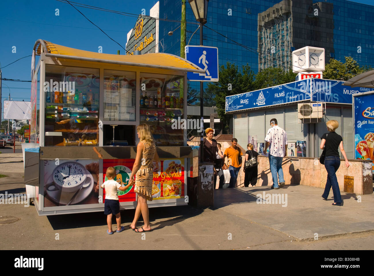 Chiosco di bevande e snack nel centro di Chisinau Moldavia Europa Foto Stock