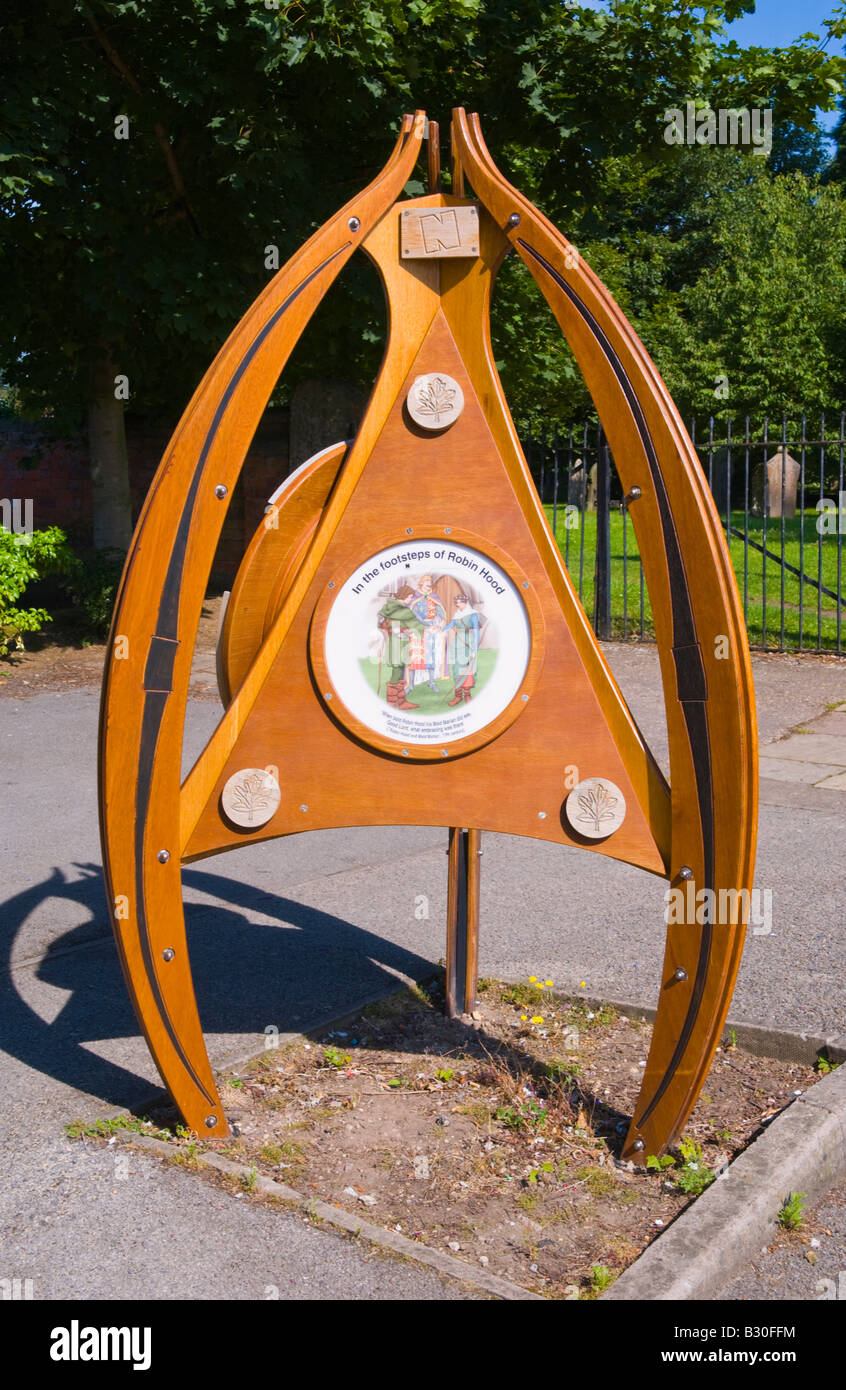 ROBIN HOOD display audio nel villaggio di Edwinstowe Nottinghamshire Inghilterra UK UE Foto Stock