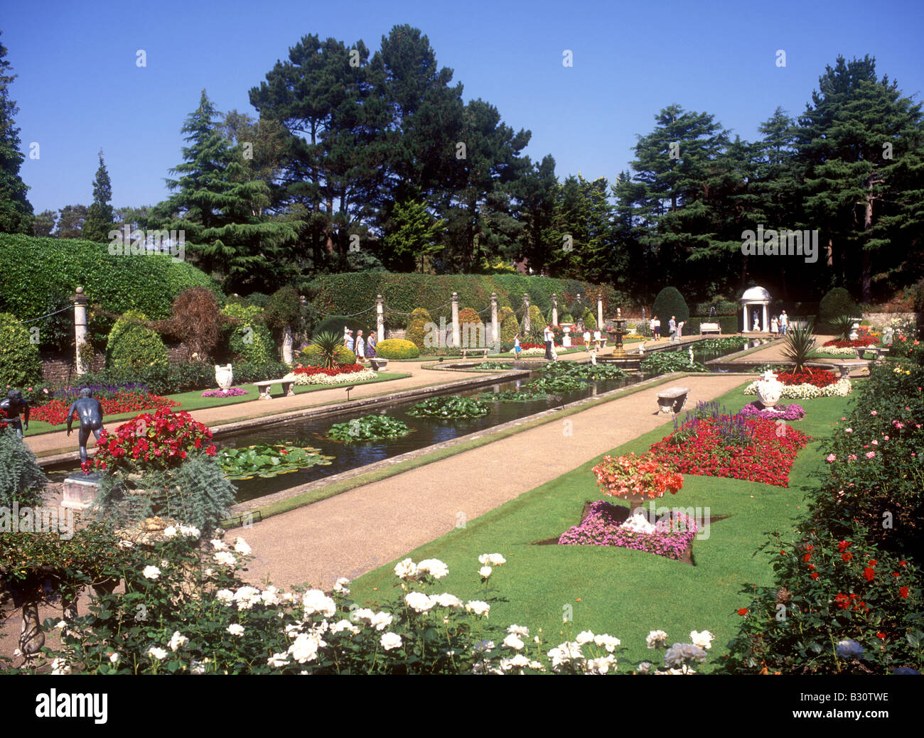 Il giardino italiano in Compton Acres su cui Canford Cliffs vicino a Poole Foto Stock