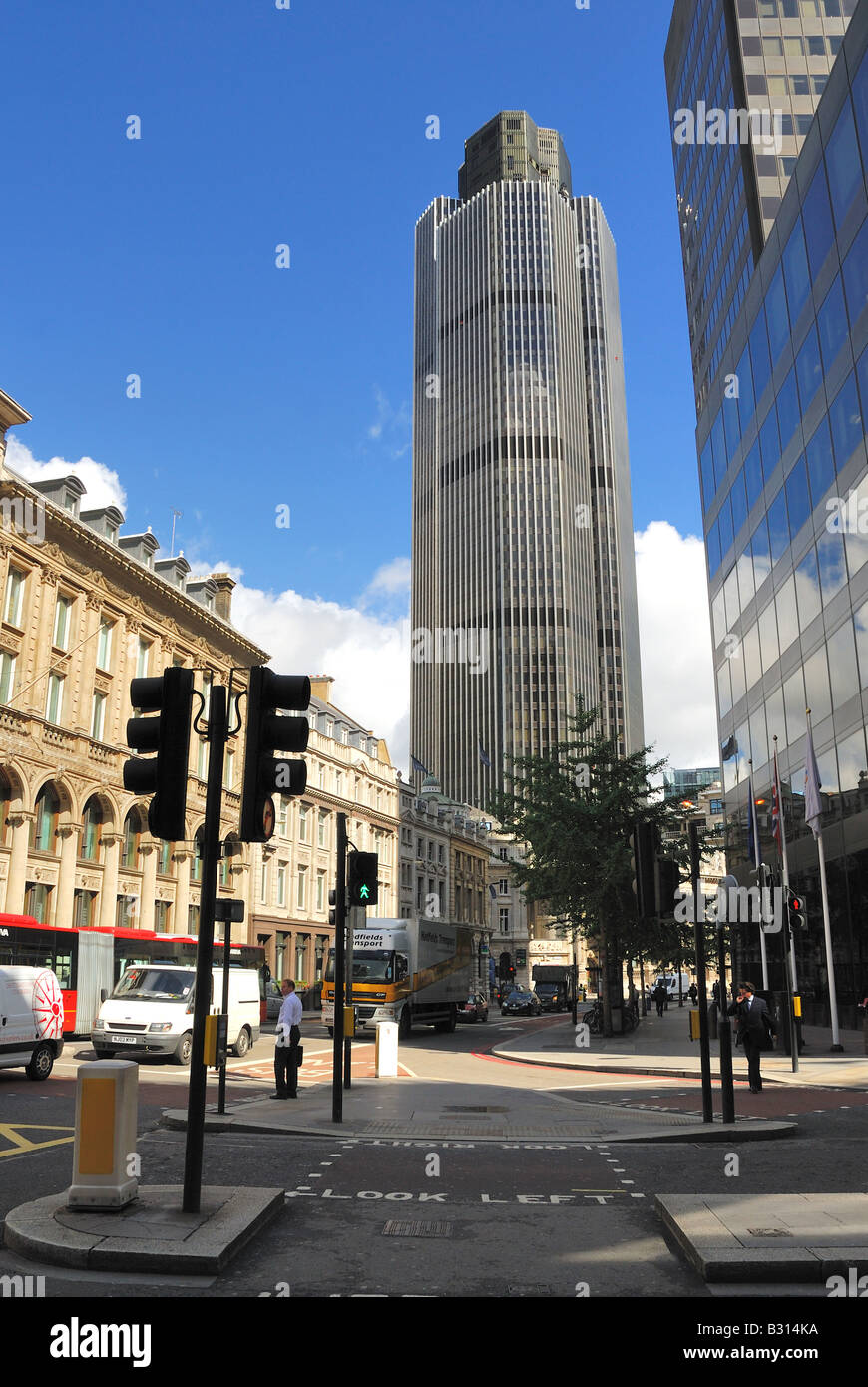 Tower 42 City di Londra Inghilterra REGNO UNITO Foto Stock