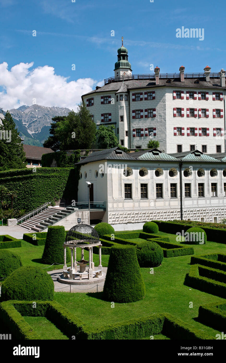 Il castello di Ambras: Palazzo e Giardini Foto Stock