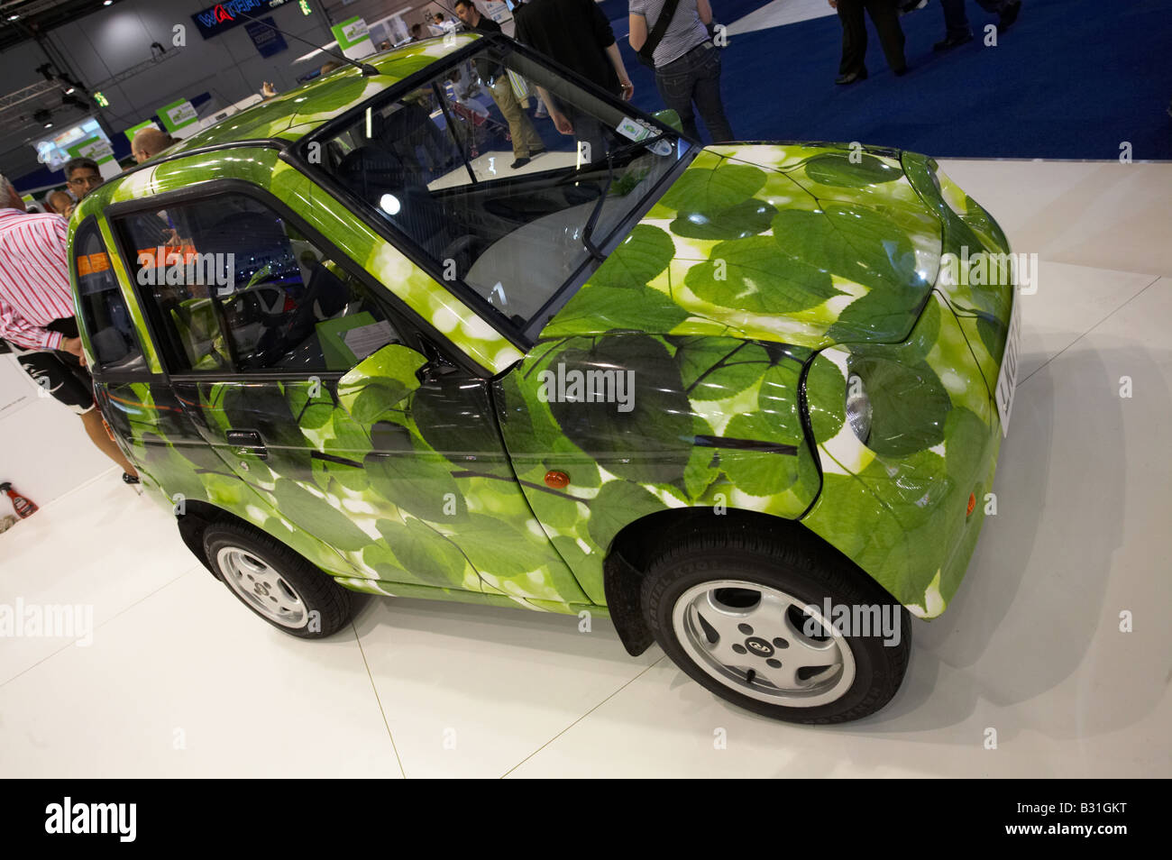 G-Wiz Gwiz nuovo modello di auto al British International Motor Show al centro Excel nei Docklands Londra Inghilterra verde pulito ambientale Foto Stock