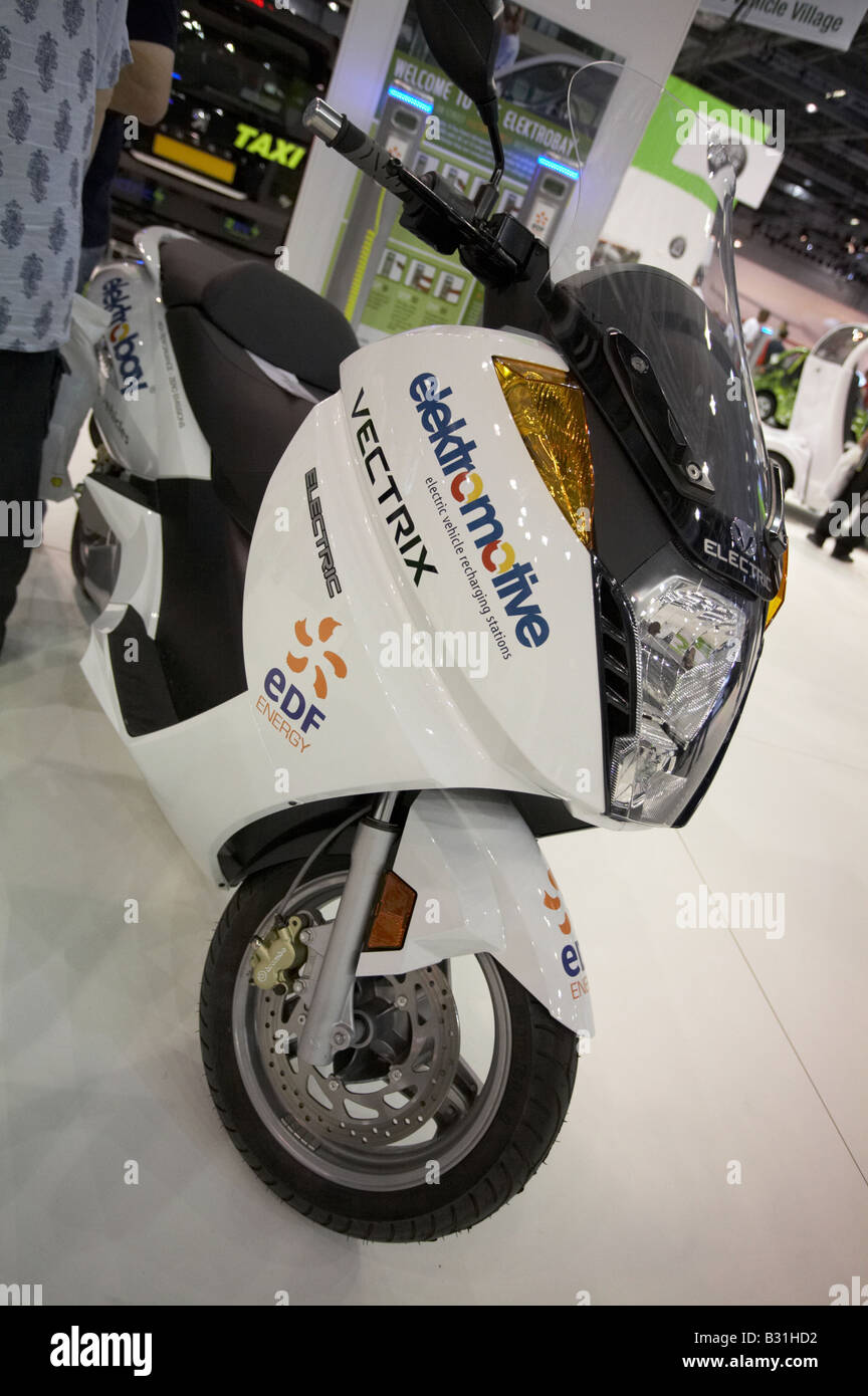 Nuovo Elektromotive elettrico bike moto scooter moto modello al British International Motor Show al centro Excel Docklands Foto Stock