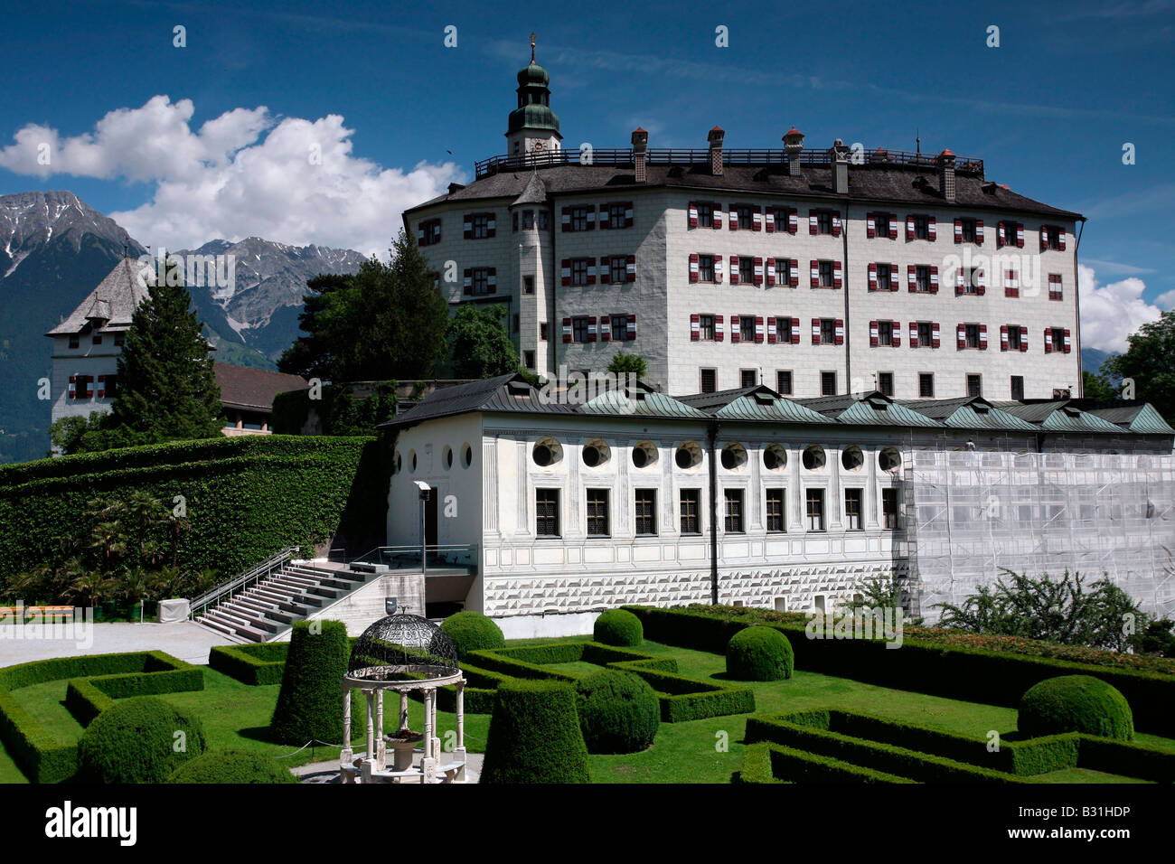 Il castello di Ambras: Palazzo e Giardini Foto Stock