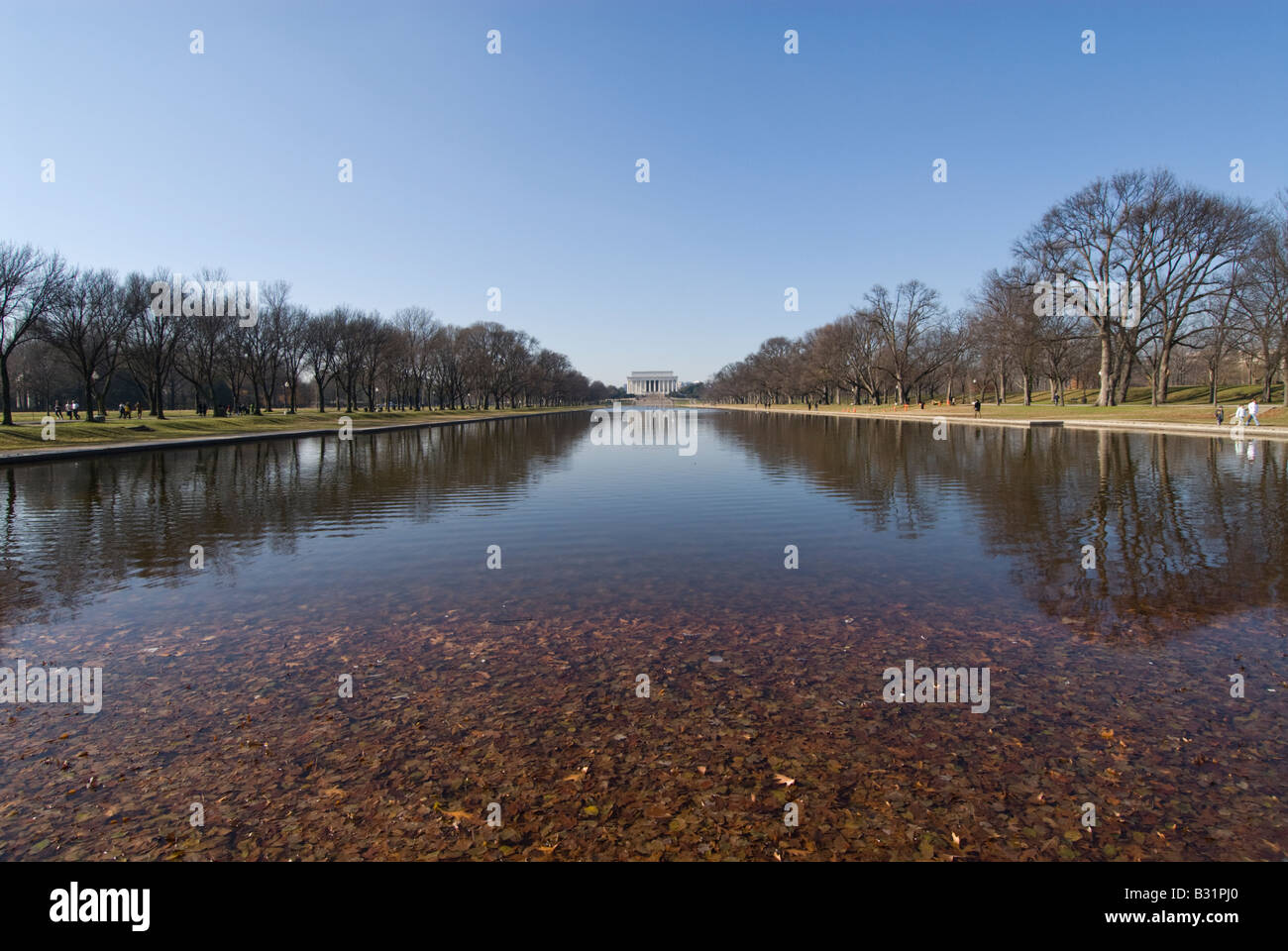 La piscina riflettente sul National Mall con il Lincoln Memorial in background, a Washington, DC. Foto Stock