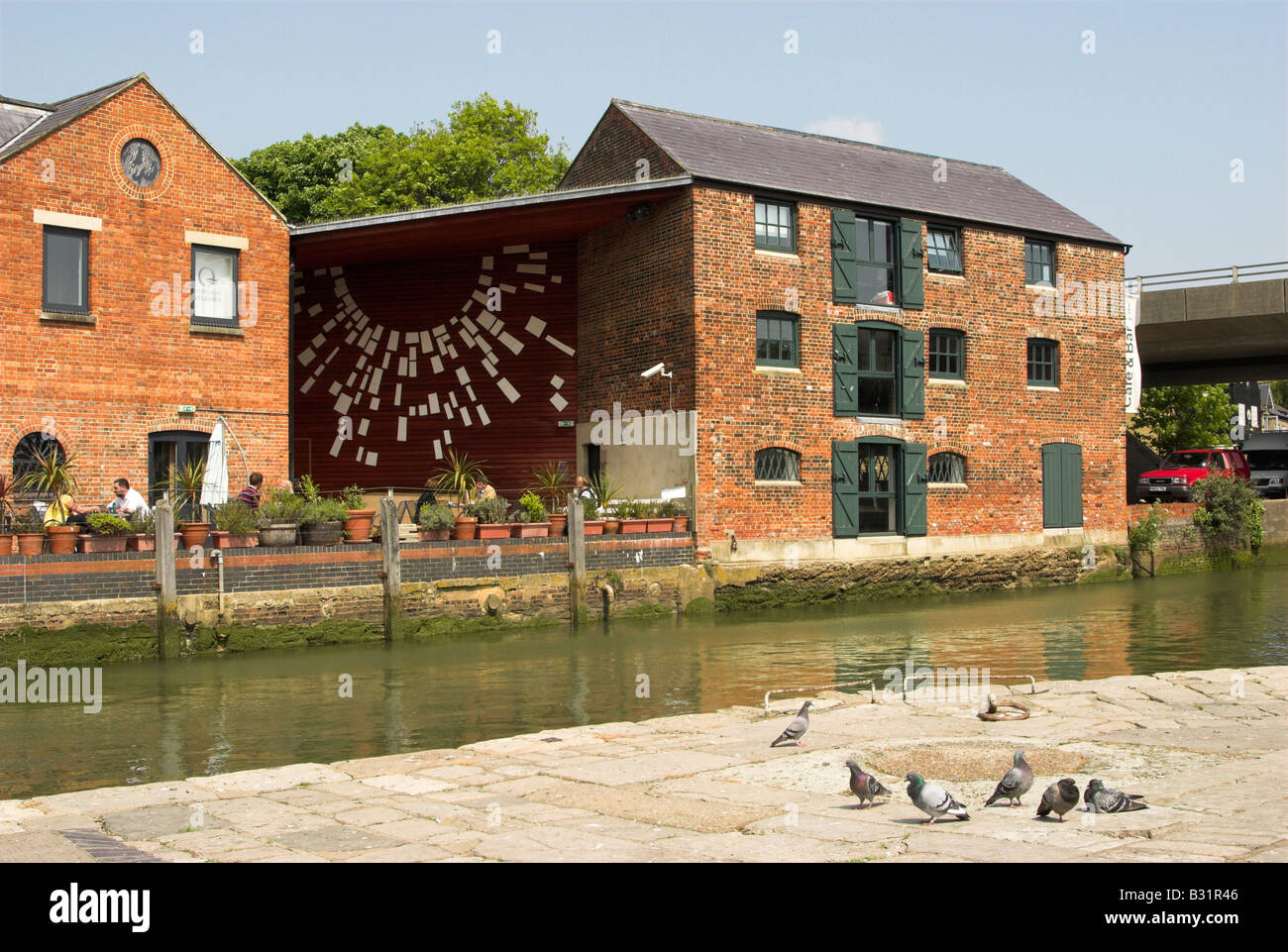 Quay Arts Center sul fiume Medina, Newport, Isola di Wight. Foto Stock