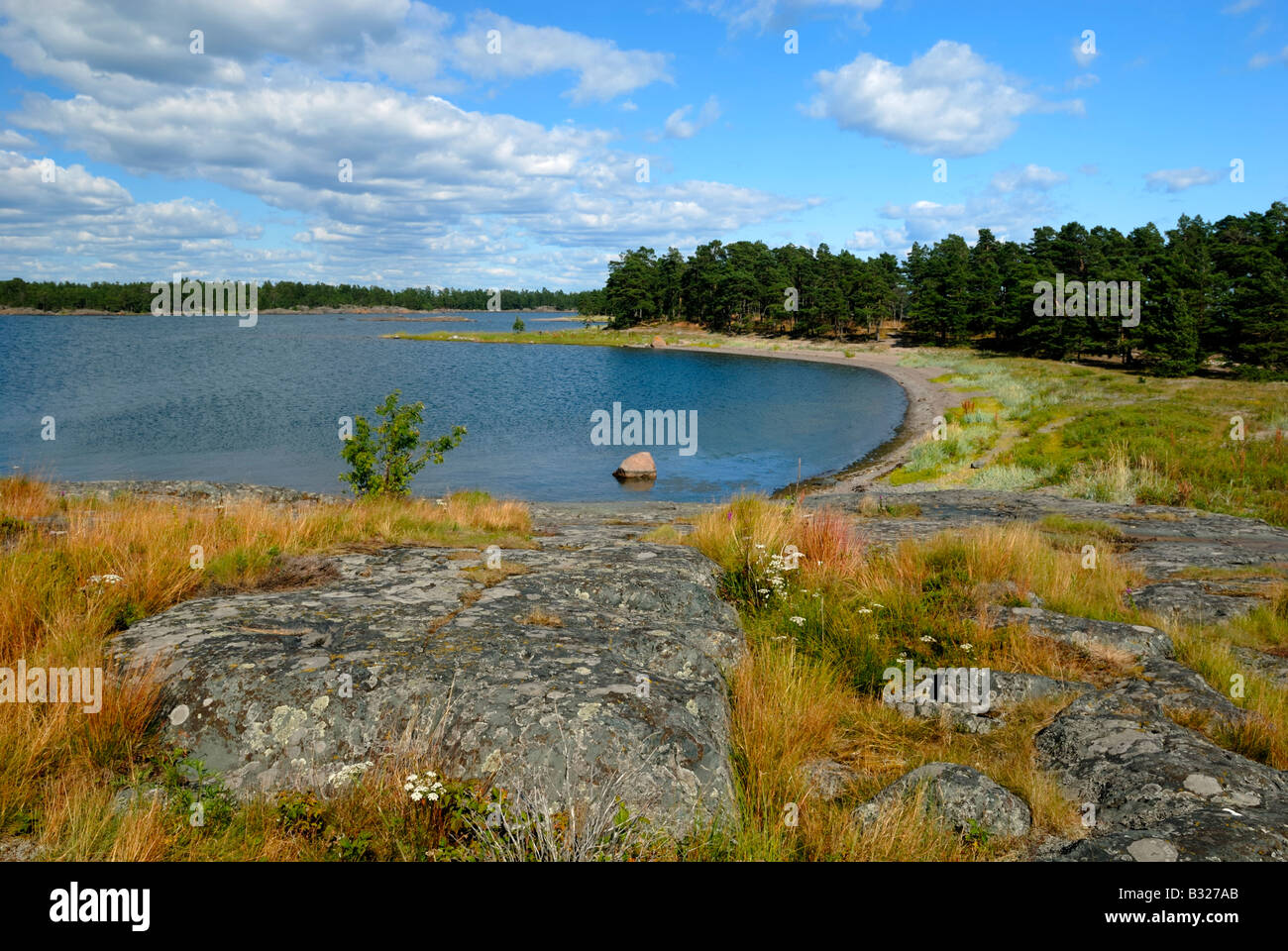 La laguna blu in Porvoo arcipelago, Porvoo, Finlandia, Europa. Foto Stock