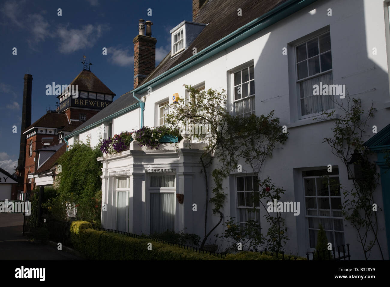 Cottage accanto a Harvey's Brewery, Lewes, East Sussex, Inghilterra Foto Stock