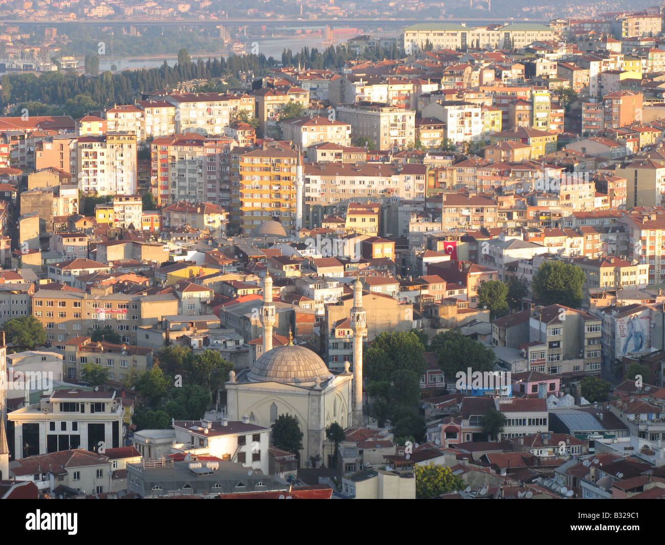 ISTANBUL, Turchia. Un inizio di mattina vista su Tepebasi quartiere da Beyoglu distretto della città. 2008. Foto Stock