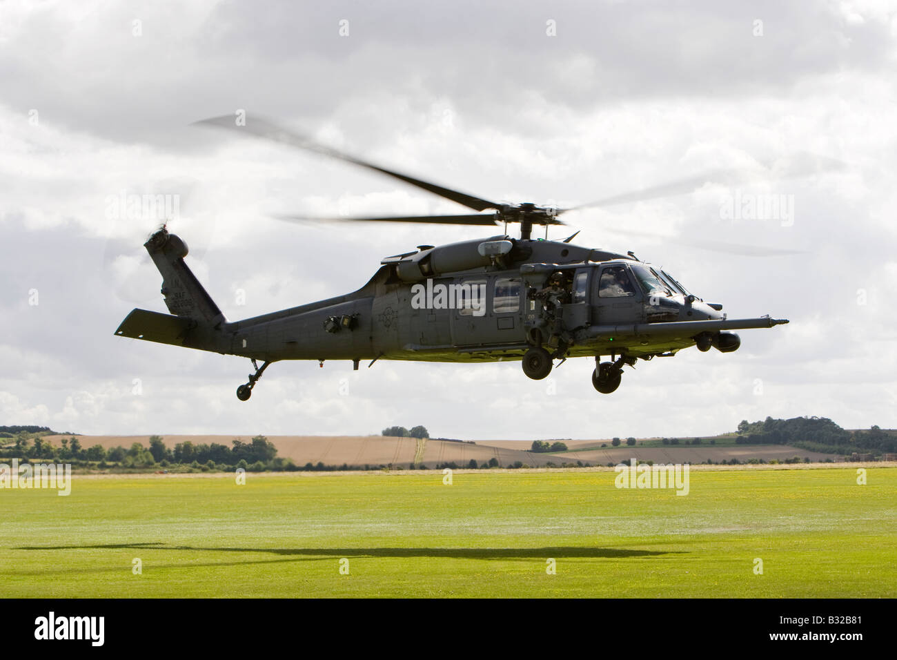 Una Forza aerea degli Stati Uniti in Europa (USAFE) HH 60 Black Hawk combattere la ricerca e salvataggio in elicottero con base a RAF Lakenheath Foto Stock