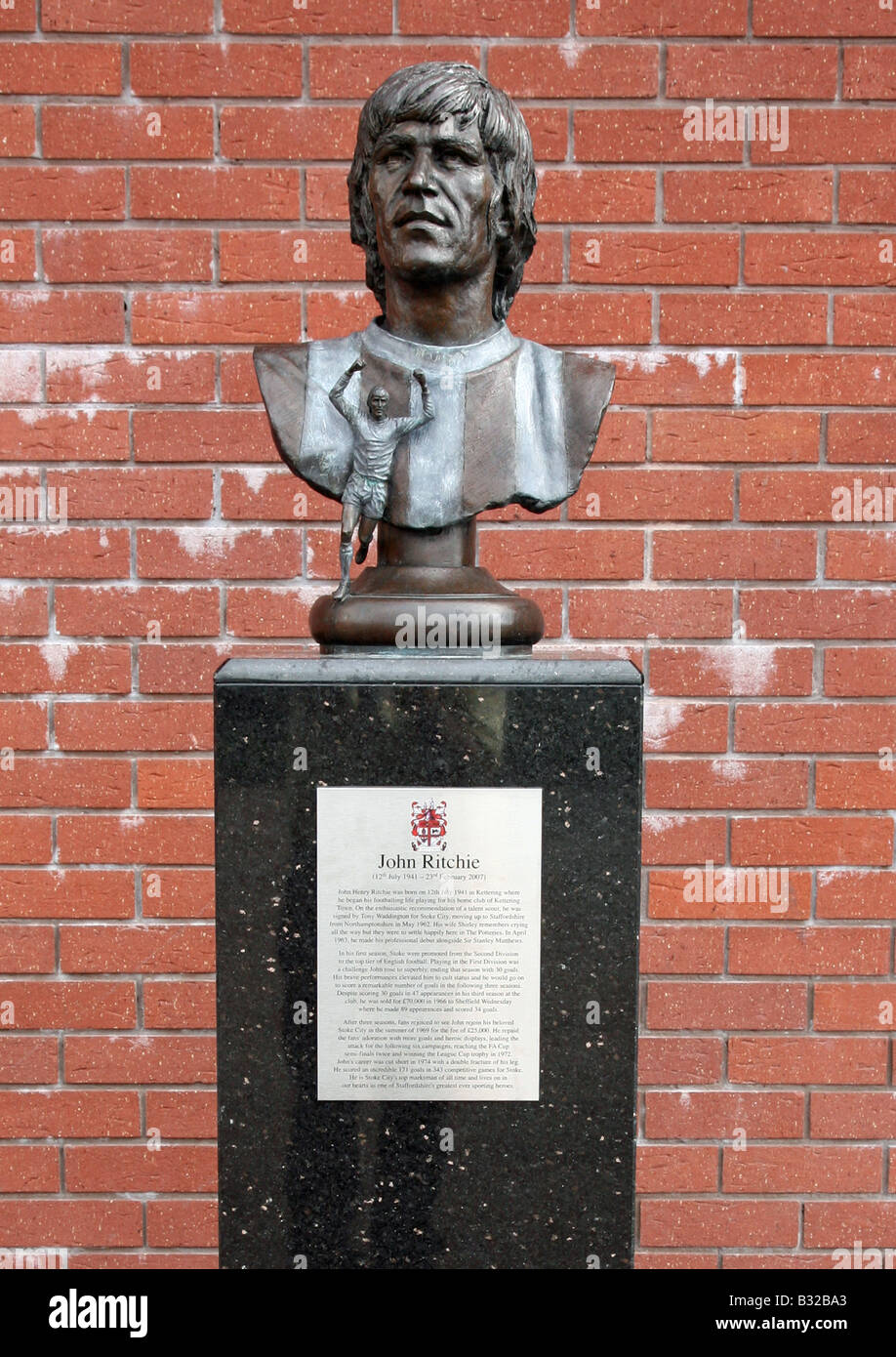 Il busto di John Ritchie, il più alto marcatore di sempre dello Stoke City, stadio Bet 365, Stoke-on-Trent, Staffordshire, Inghilterra, REGNO UNITO Foto Stock