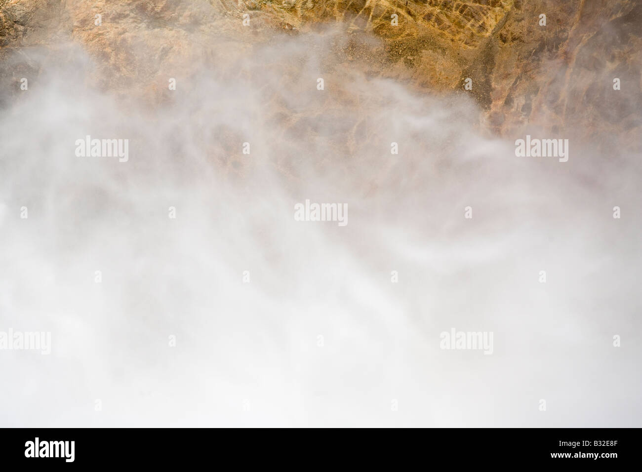 La nebbia sale dal basso cade YELLOWSTONE Parco Nazionale di Yellowstone Wyoming Foto Stock