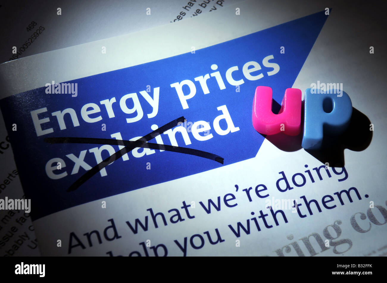 A BRITISH ENERGY PREZZO SPIEGAZIONE FOGLIETTO CON LETTERE ortografia "UP", RE ascendente del gas le bollette di energia elettrica per uso domestico costi UK. Foto Stock