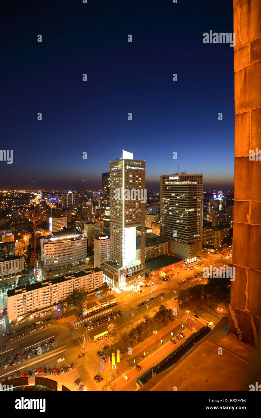 Varsavia, Warszawa, Polonia, Palazzo della Cultura e della scienza, Kultury Nauki, vista dal ponte di osservazione Foto Stock