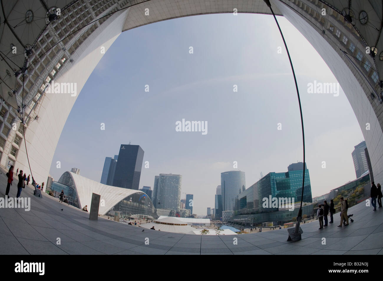 Le Grande Arche de la Defense dall'architetto danese Otto van Spreckelsen Parigi Francia Europa UE Foto Stock