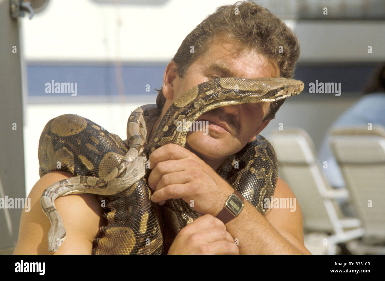Snake artista del circo Foto Stock