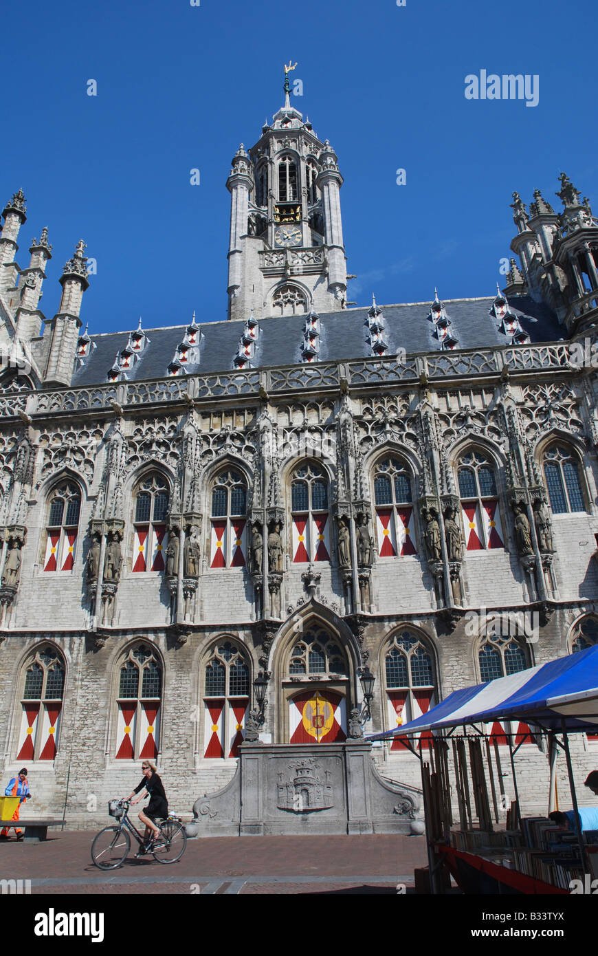 Il municipio e la Piazza del Mercato di Middelburg, Paesi Bassi Zeeland Foto Stock