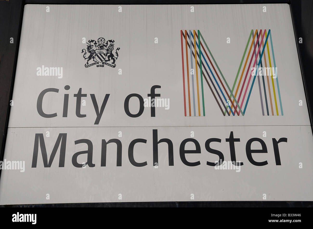 Città del segno di Manchester street Peter Saville design M Viaggi turismo Inghilterra del Nord Regno Unito Foto Stock