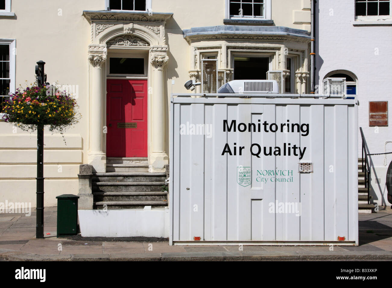 Controllo della qualità dell'aria stazione di campionamento Norwich City Council norfolk England Regno unito Gb Foto Stock