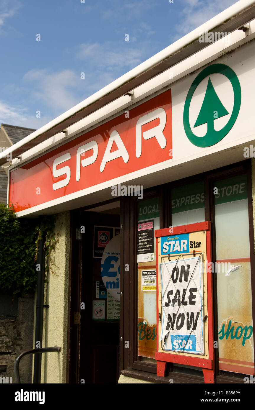 Spar convenience food store Aberystwyth Wales UK - esterno illustrante logo e marchio Foto Stock