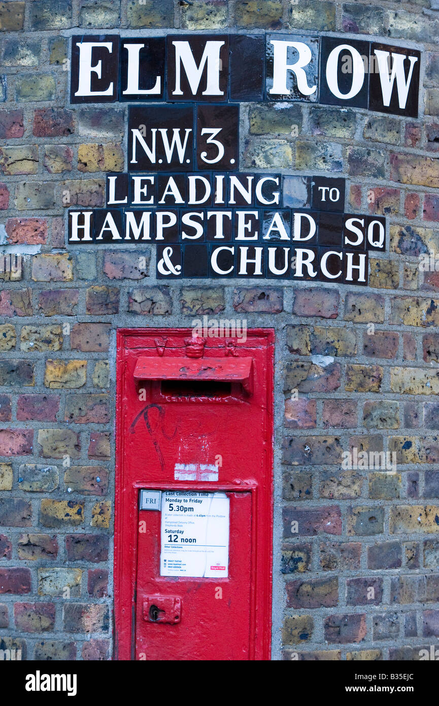 Royal Mail postbox Hampstead London Regno Unito Foto Stock