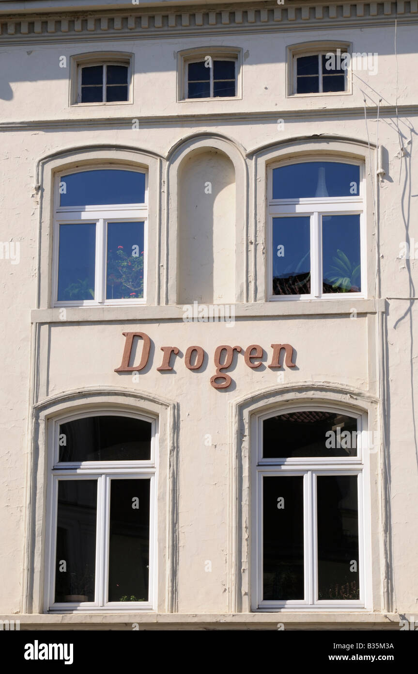Außenbeschriftung am Gebäude a Wismar Deutschland esterno scritte sulla costruzione di Wismar in Germania Foto Stock