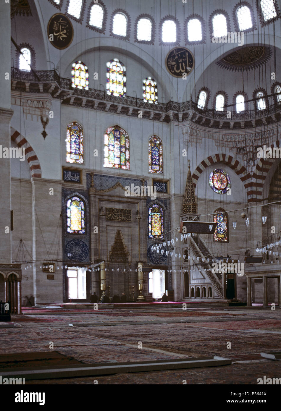 All'interno del Süleymaniye Camii (Sinan 1557), İstanbul, Turchia 690222 008 Foto Stock