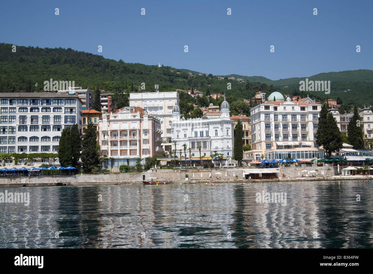 Opatija Istria Croazia Europa Può il casinò e fronte mare alberghi con caffè e ristoranti Foto Stock
