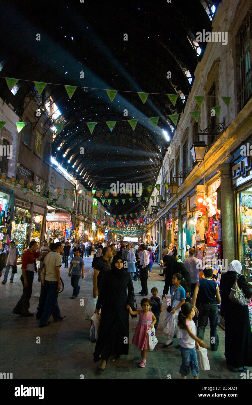 Il souk Hamidiyya nella città vecchia a Damasco in Siria Foto Stock