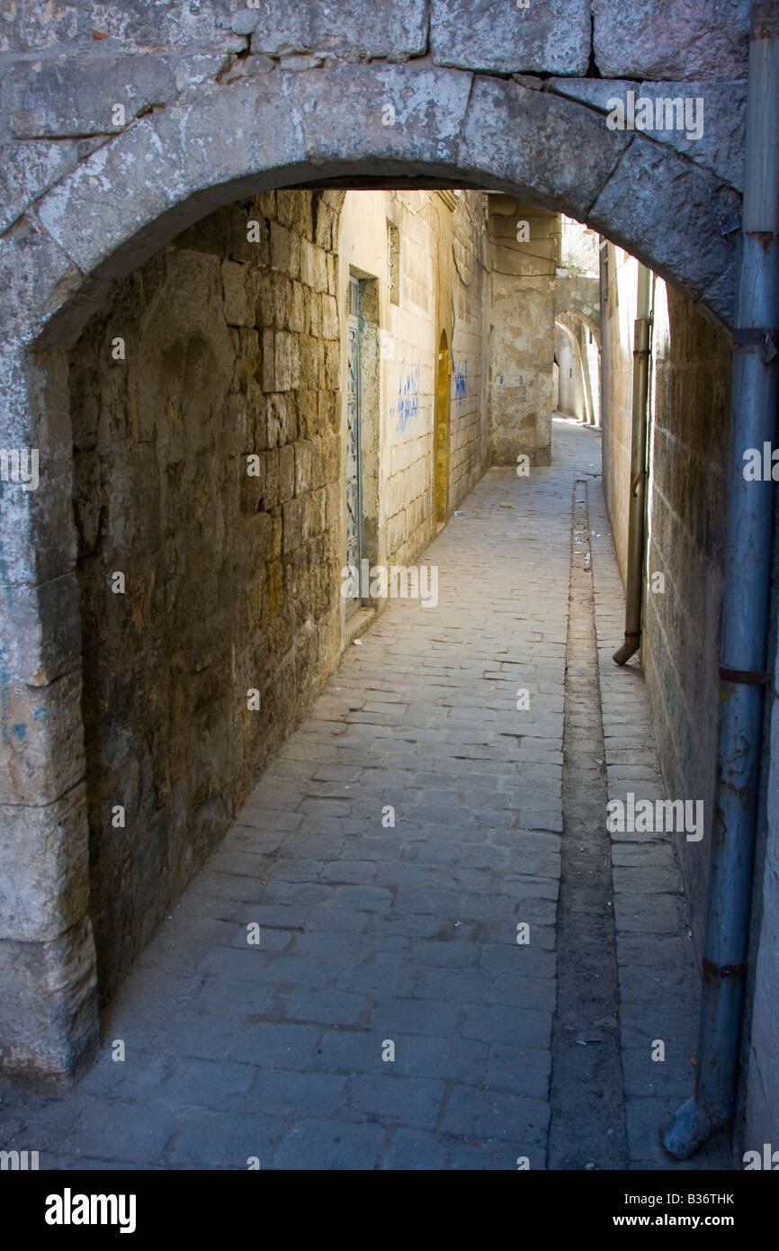 Vicolo nella vecchia città di Aleppo Siria Foto Stock