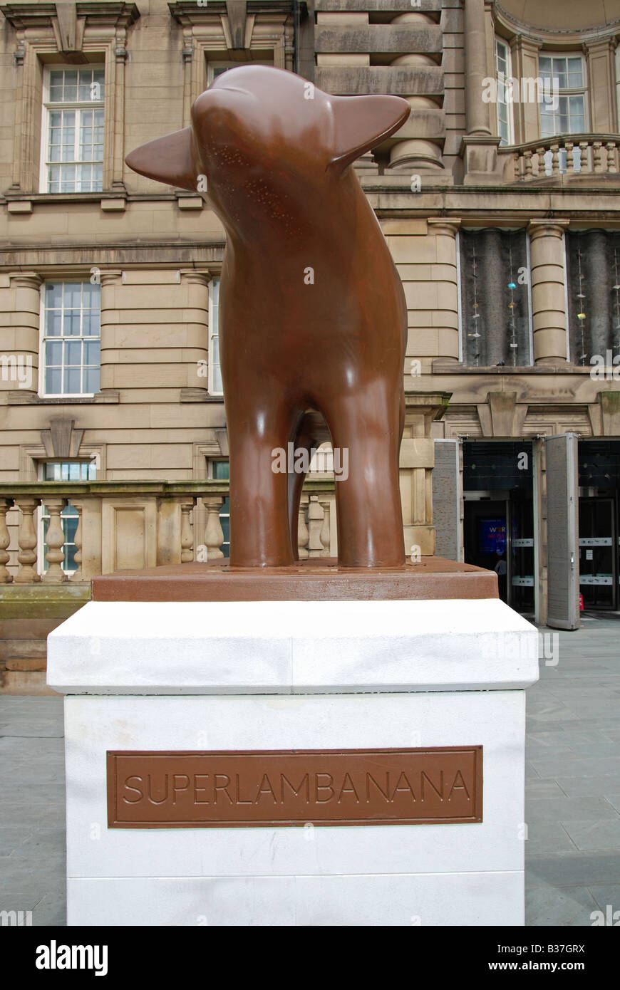 Un superlambanana all'esterno del museo di liverpool,l'Inghilterra,uk Foto Stock