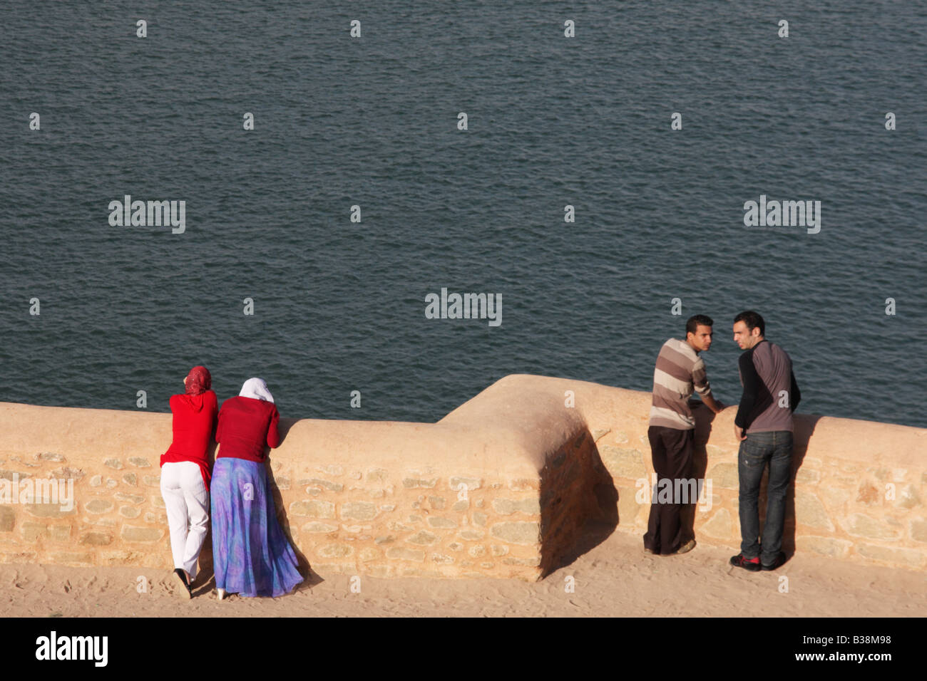 Viewpoint Plateforme oltre il Bou Regreg fiume a Rabat, Marocco Foto Stock