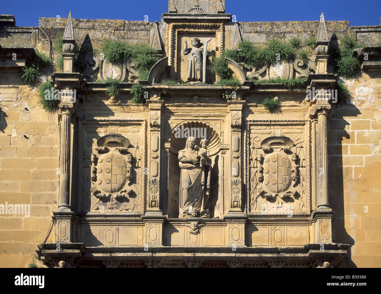 Santa Maria de los Reales Alcazares Facciata chiesa di dettaglio in Ubeda Andalusia Spagna Foto Stock