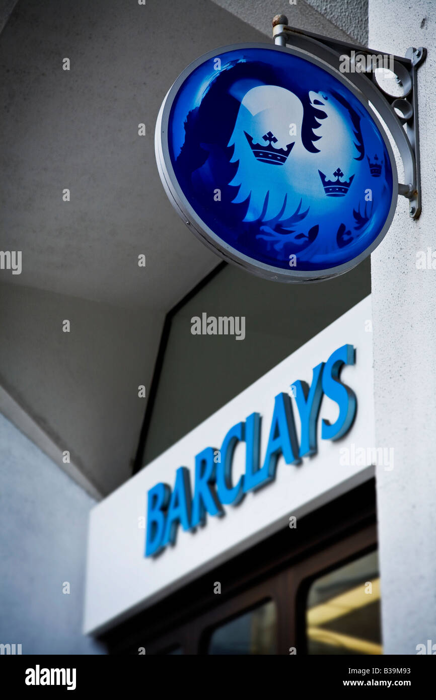 Barclays Bank branch vicino a Whitehall London REGNO UNITO Foto Stock